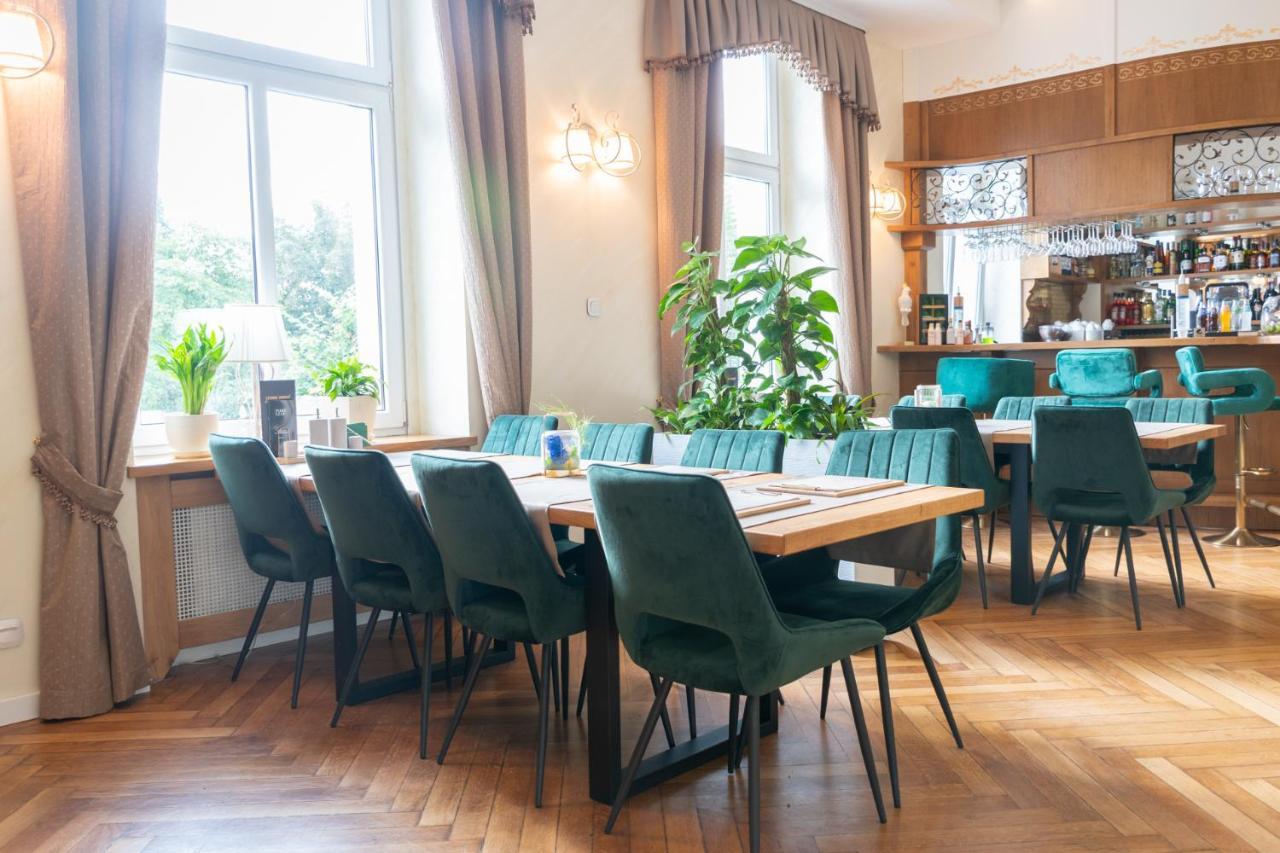 Sztuka Smaku - Restauracja I Hotelik Świdnica Exteriör bild
