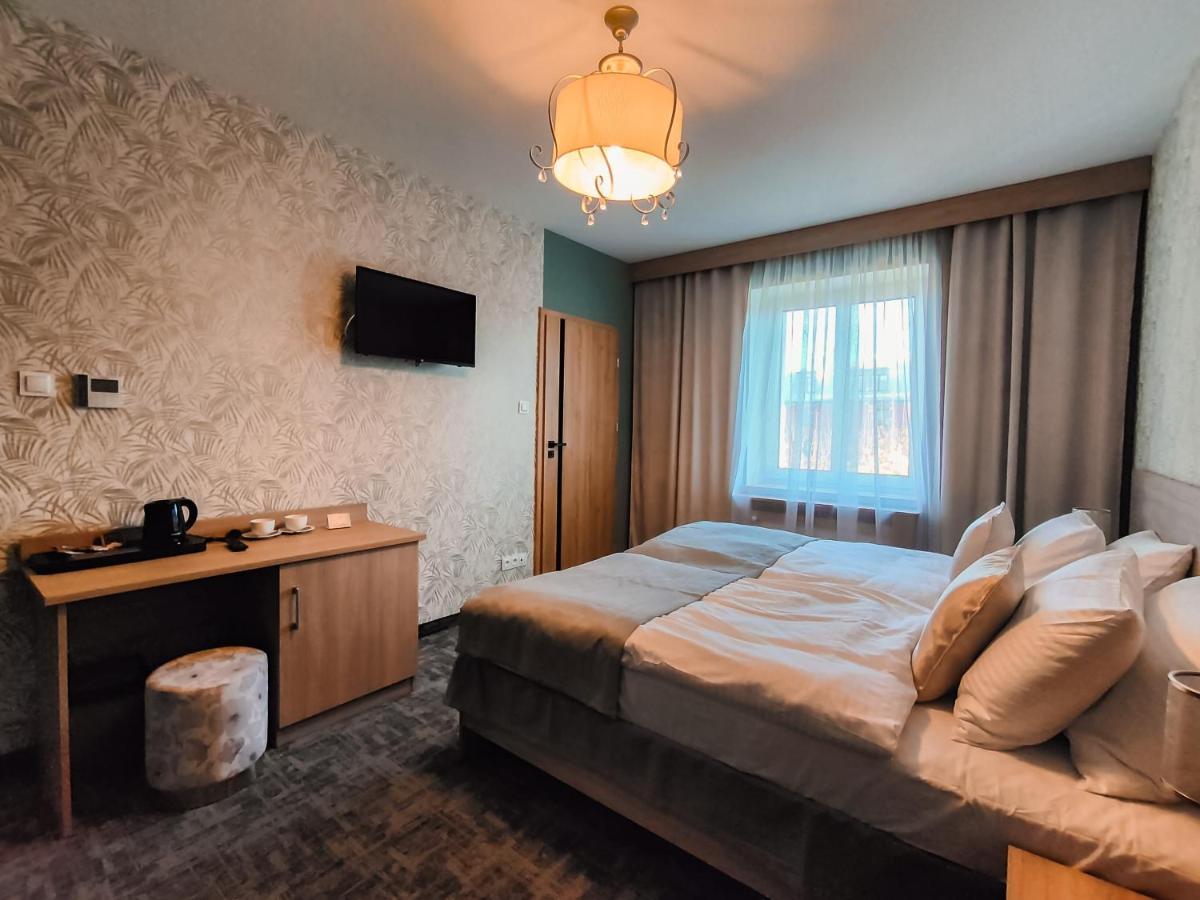 Sztuka Smaku - Restauracja I Hotelik Świdnica Exteriör bild