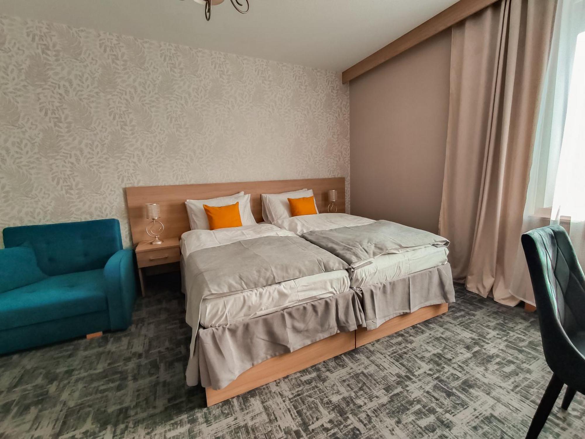 Sztuka Smaku - Restauracja I Hotelik Świdnica Exteriör bild