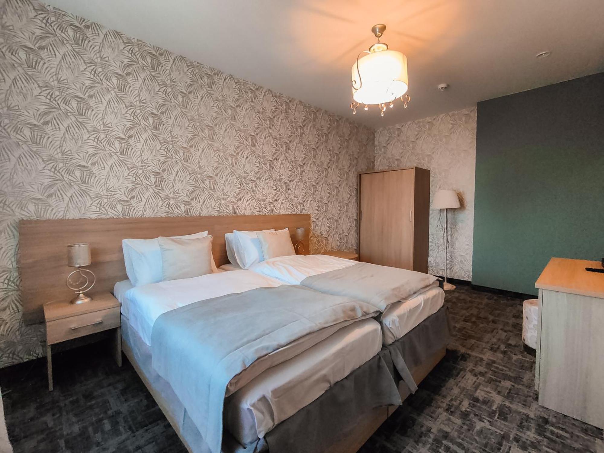 Sztuka Smaku - Restauracja I Hotelik Świdnica Exteriör bild